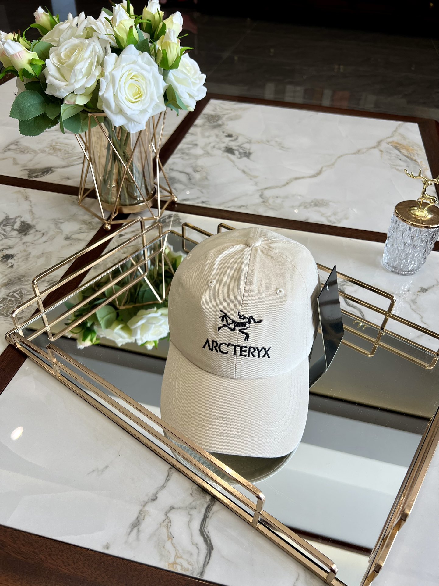 ARC'TERYX hat model 01